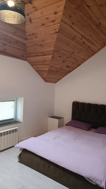 Новый коттедж для семейного отдыха в черте города