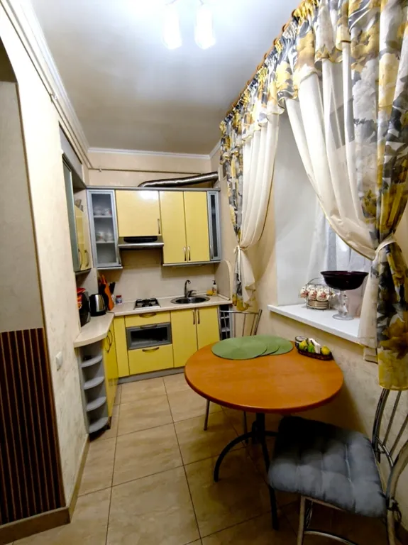 Коттедж Коттедж СВОЙ  двор, мангал, парковка.... — Ялта