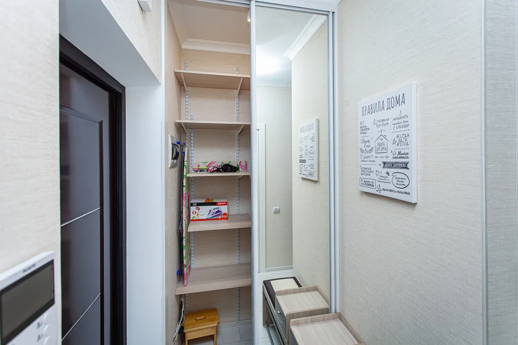 Студия с видом на сосновый лес