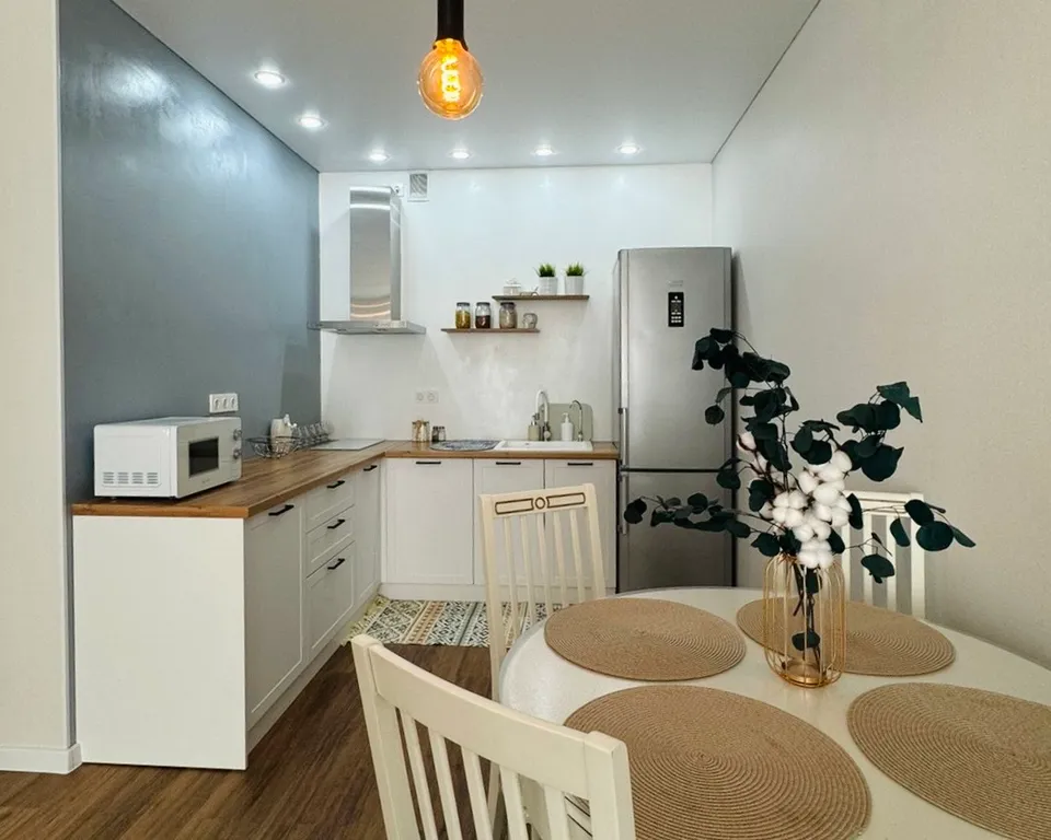 Добрый дом в центре Уфы с видом на реку Белую для четверых гостей