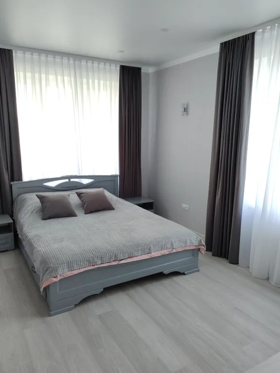 Просторная квартира в новом жилом комплексе на берегу моря