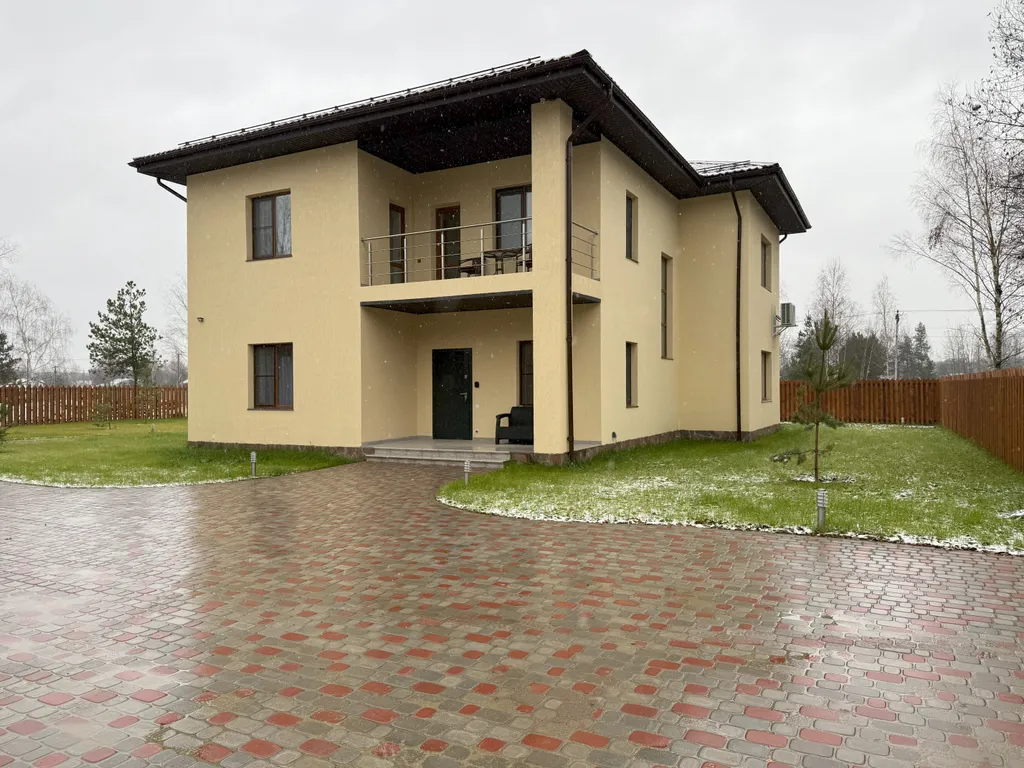 Новый уютный дом с баней у леса