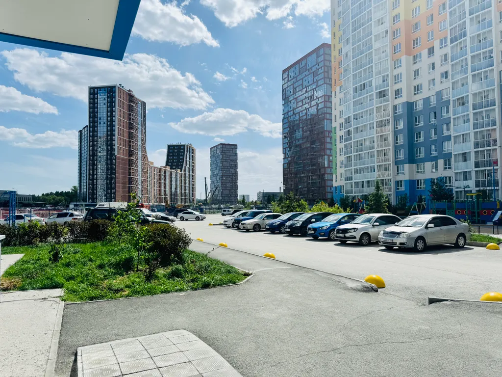Квартира Просторная квартира в двух шагах до аквапарка — Новосибирск
