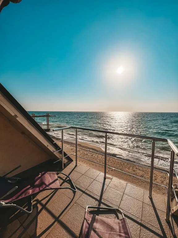 Апартаменты у самого моря