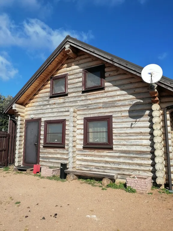 Коттедж с видом на Озеро.