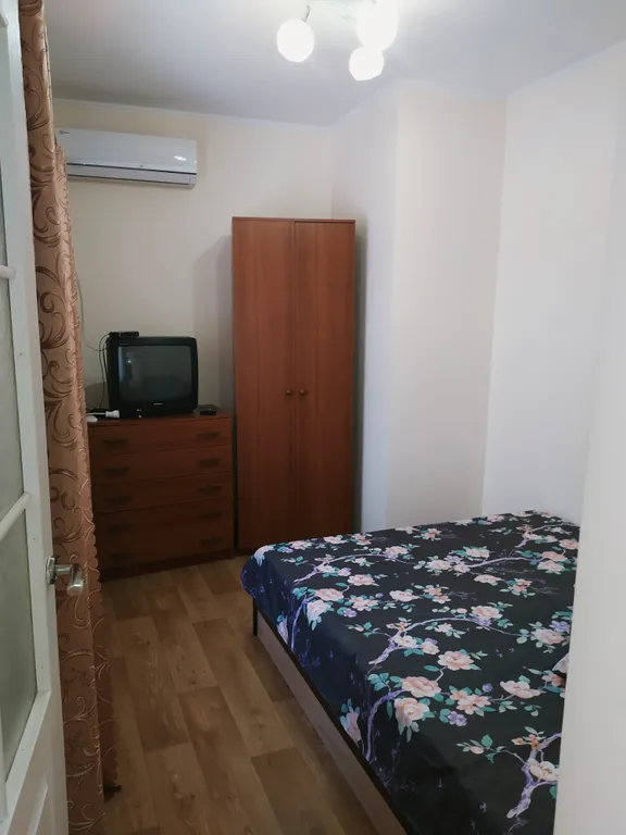 Квартира 1-комнатная Квартира — Евпатория