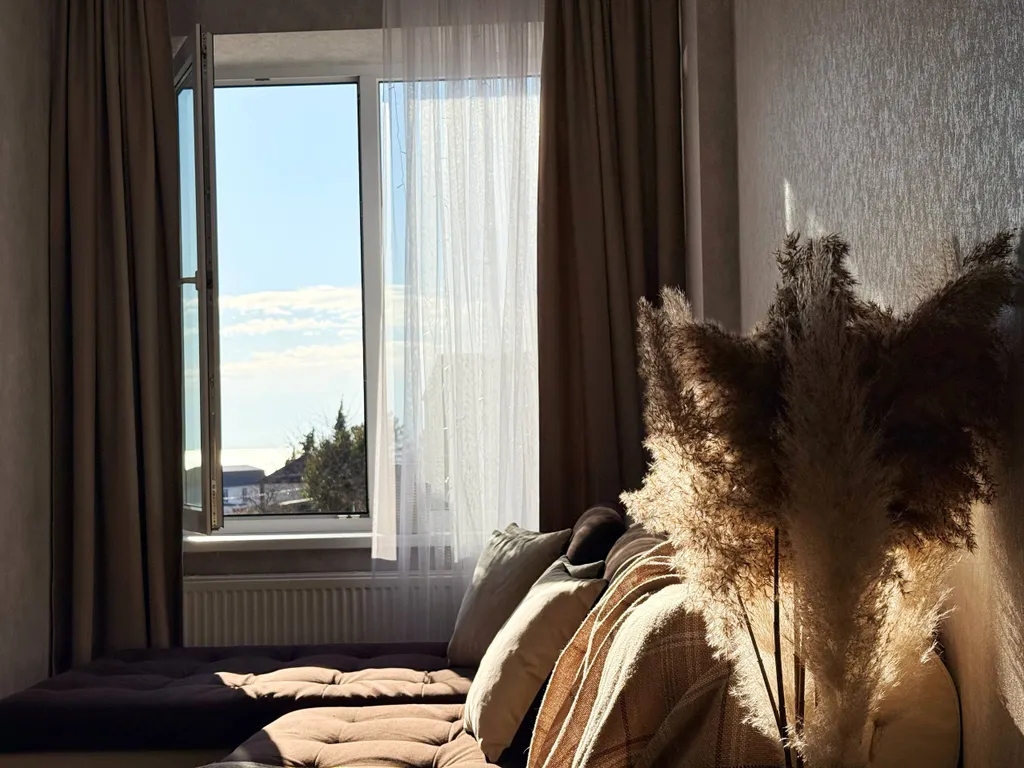 Евродвухкомнатная квартира с видом на море