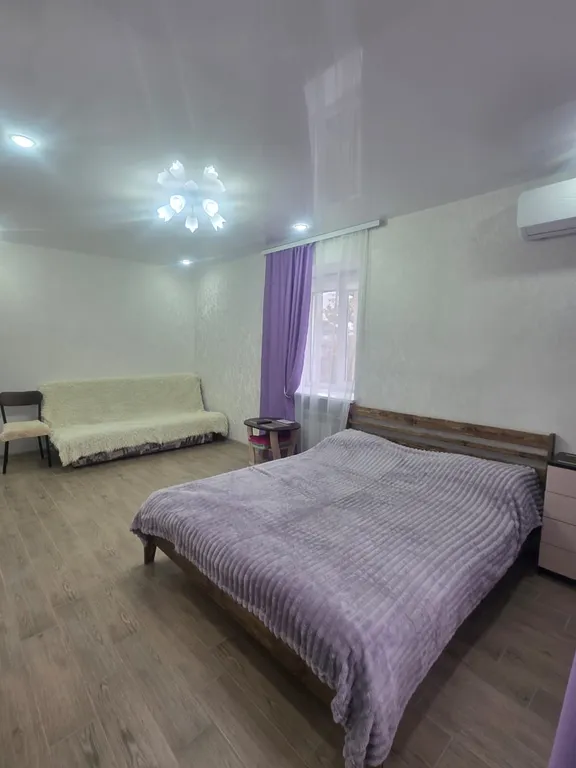 1-кв. Ул. Челюскинцев 198 (район Белого. Лебедя)