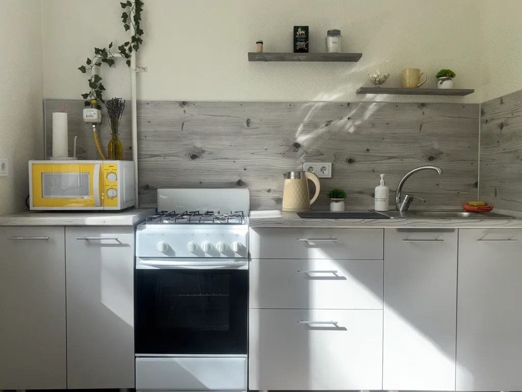 Уютная квартира с Евроремонтом рядом с МНТК Микрохирургия глаза