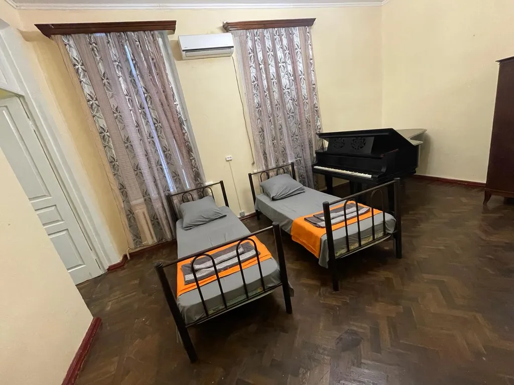 Коттедж Дом в тихом и спокойном районе — Сухум