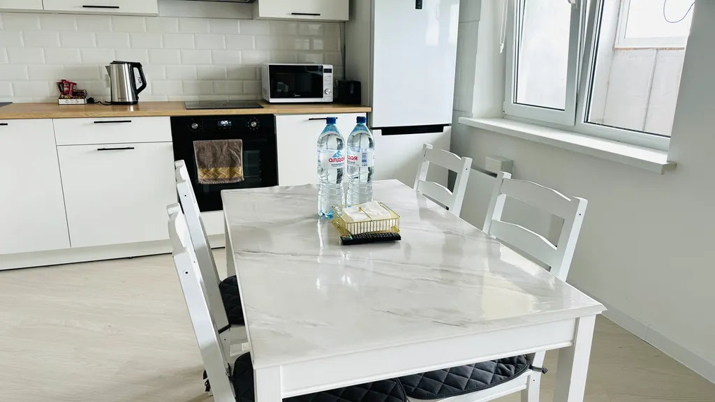 Просторная квартира с большой кухней-гостиной