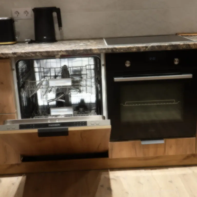 Новый дом с бамбуковой рощей