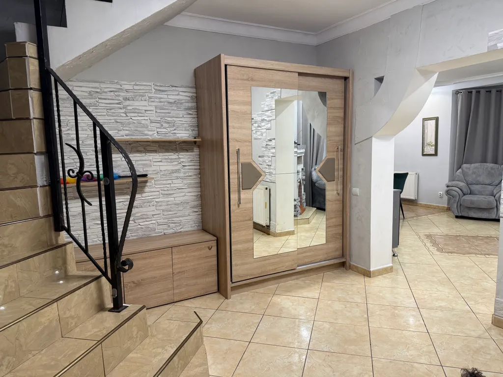 Уютный коттедж в черте города