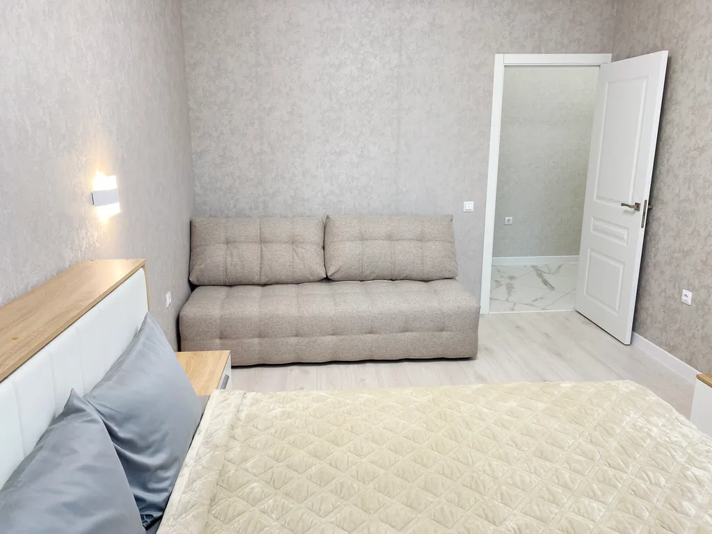 Новая стильная квартира напротив футбольного манежа