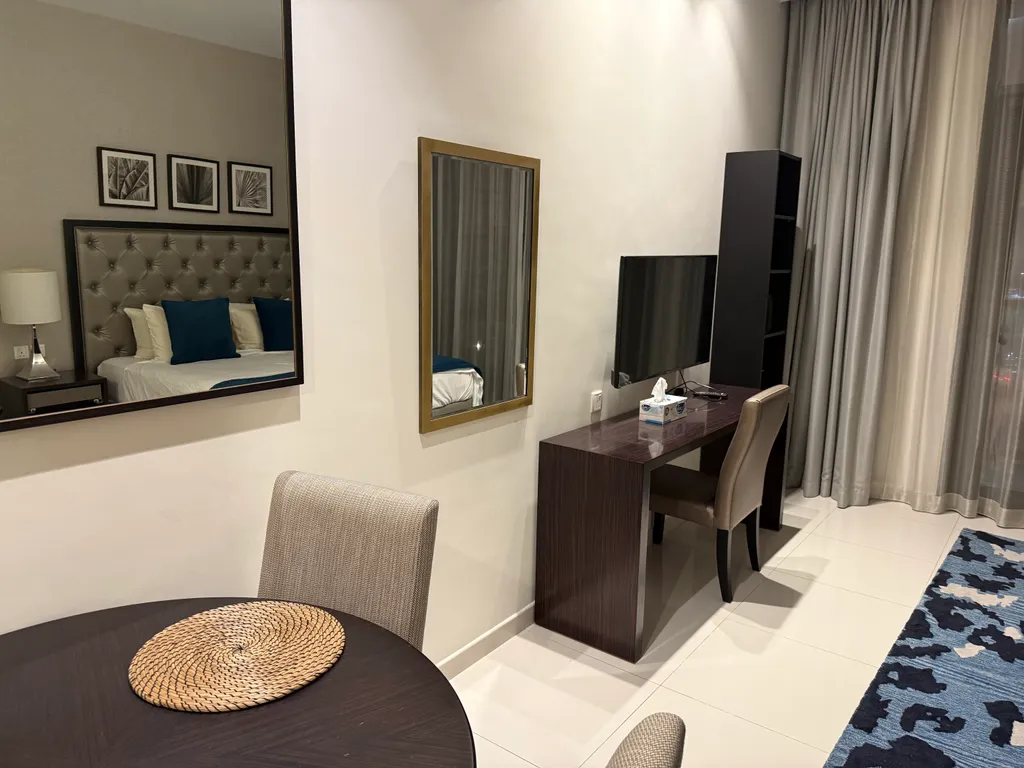 Студия у аэропорта Al Maktoum (DWC)