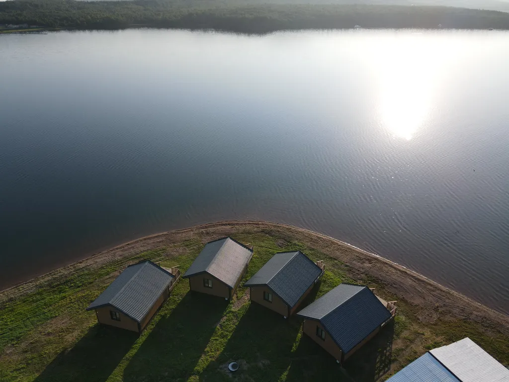 Домик на берегу моря