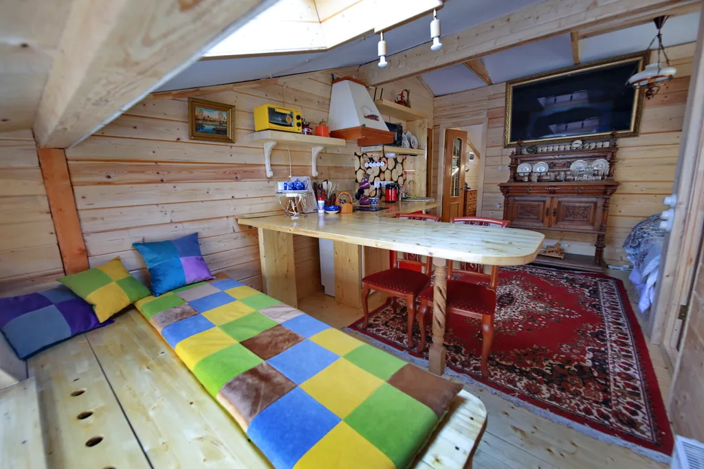 Уютный необычный домик Хоббита, экскурсии на ретроавто, мастер-классы