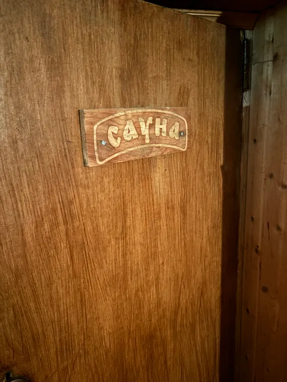 Часть дома рядом с озером