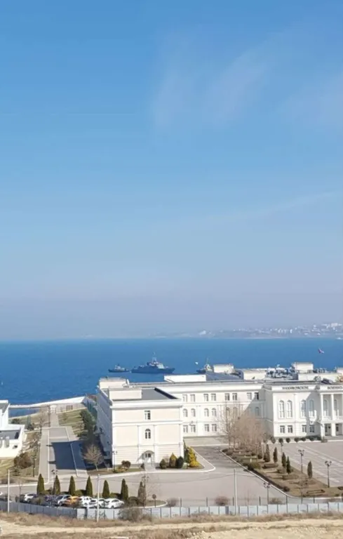 Квартира Квартира Апартaмeнты Aкваделюкс с душeвным видoм нa мope — Севастополь