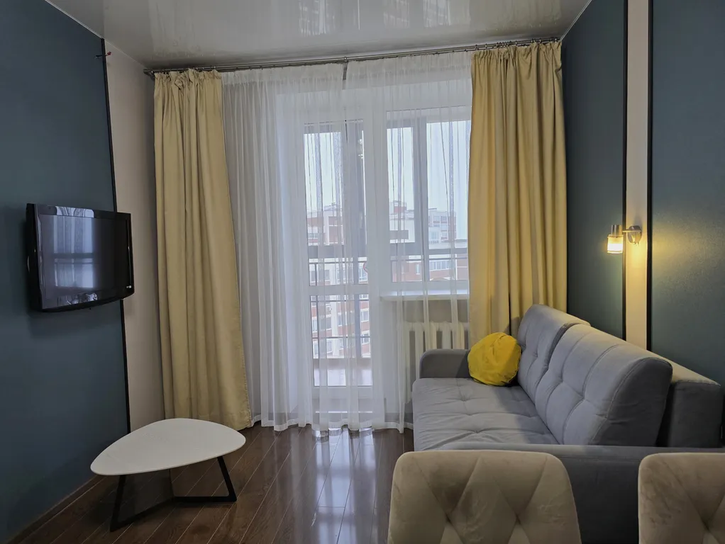 Евродвушка рядом с МТЛ Ареной, панорамный вид на Волгу