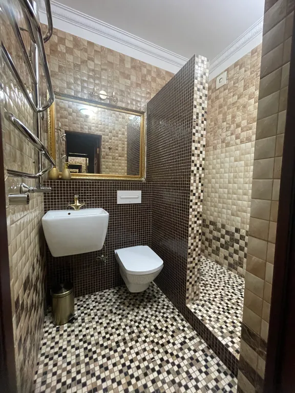 Загородный дом с бассейном