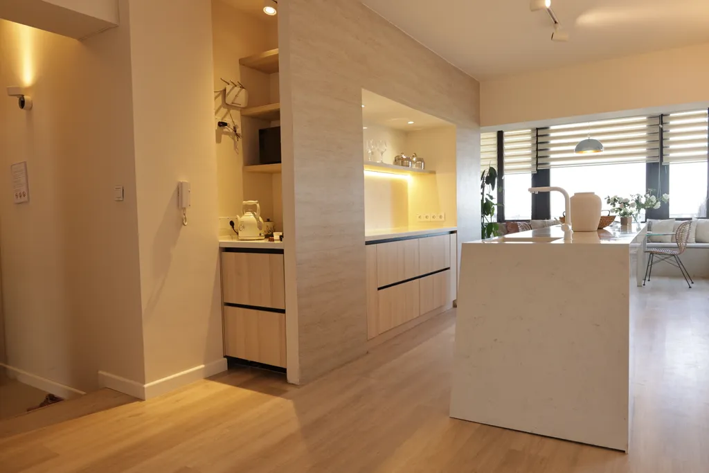 Ambassador apartment