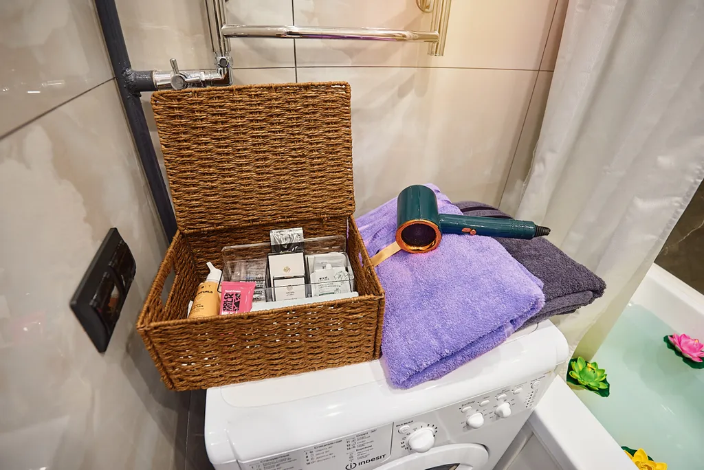 Capybara's style: центр, парящая кровать, тв-алиса, качель