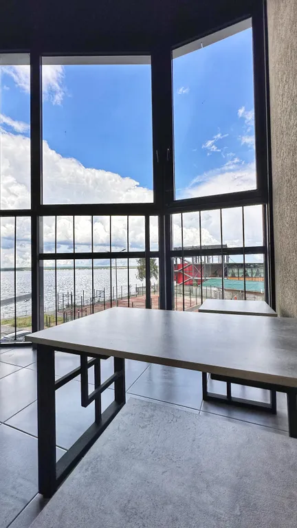 Квартира на набережной