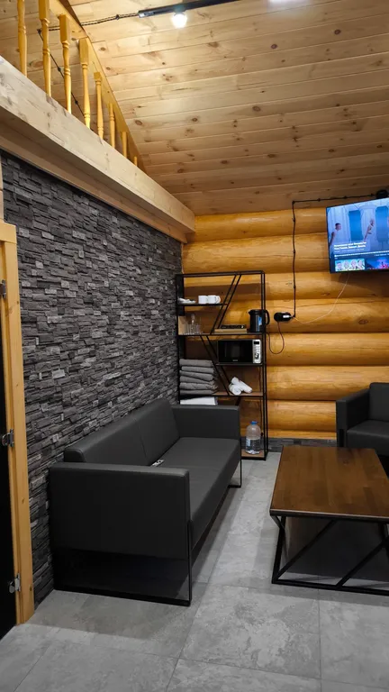 Малый коттедж с бассейном