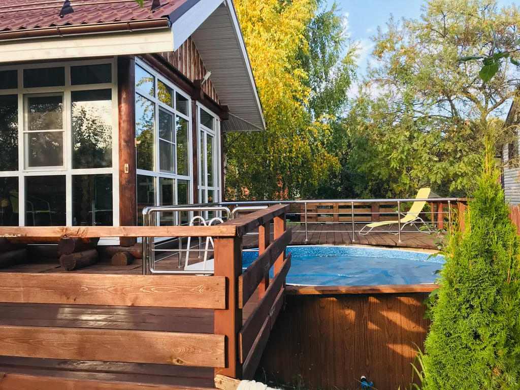 Коттедж Лада в черте города с сауной