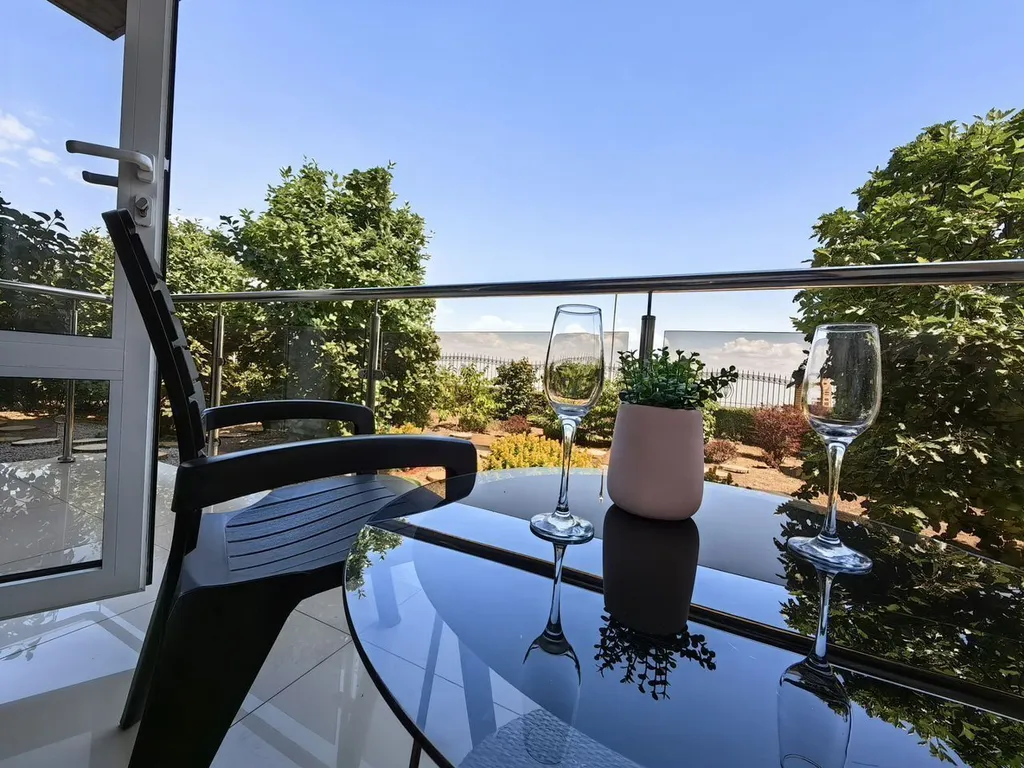 Апартаменты с видом на Таганрогский залив