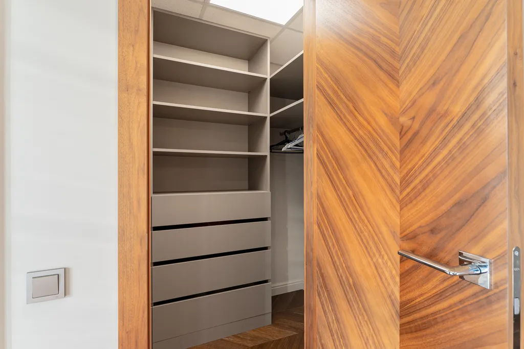 Vip апартаменты в парус-сити на 21 этаже, 101 метр, центр, 2 балкона