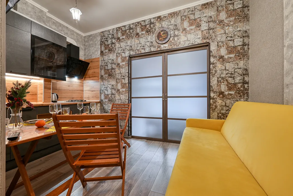 Квартира с отдельной спальней и видом на горы Я на Море