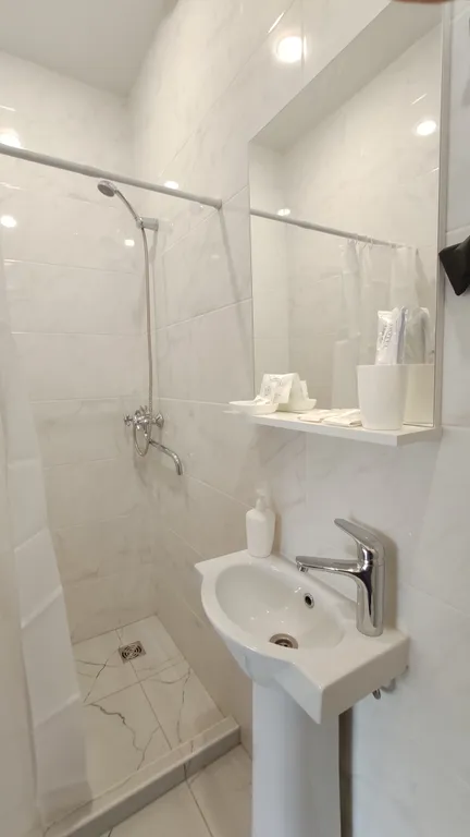 Четырёхместный стандарт с  широкими кроватями на двух уровнях