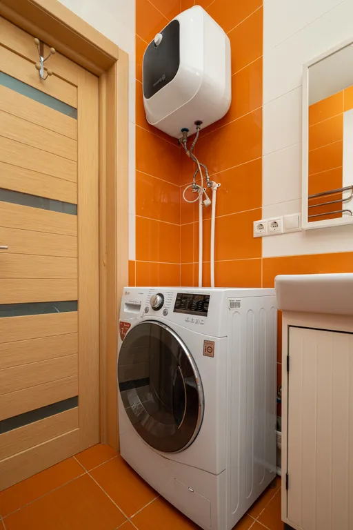 Квартира Квартира Fresh Orange в центре Немецкой деревни у озера, дистанционное заселение — Краснодар