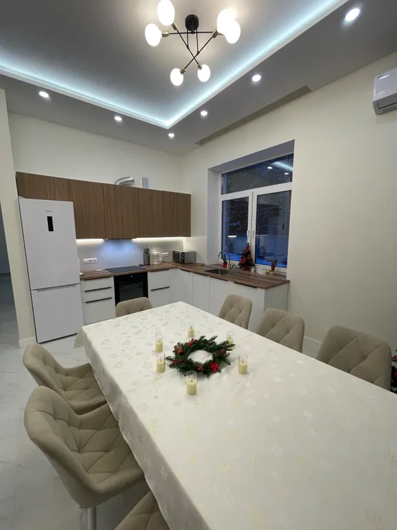 Уютный дом у леса