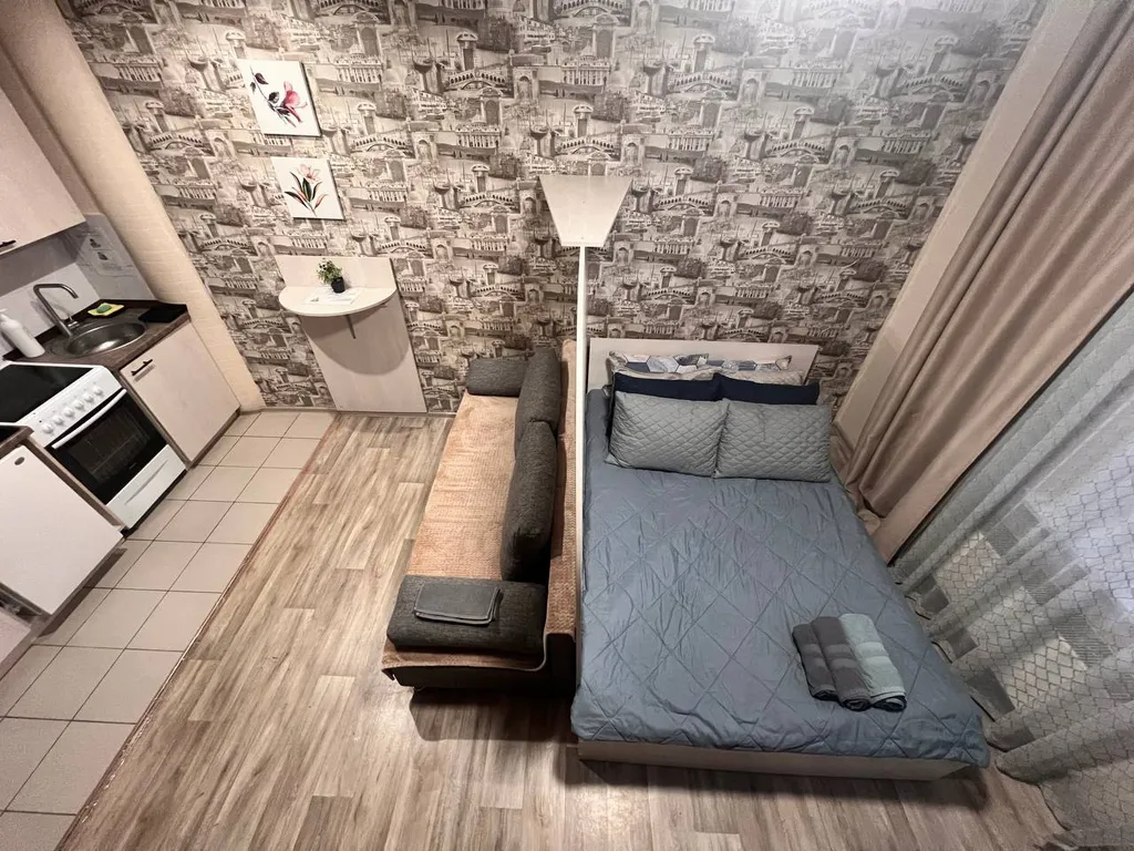 Квартира Студия центр уютная светлая, ТЦ Вояж, парковка, кафе, аквапарк, источник — Тюмень