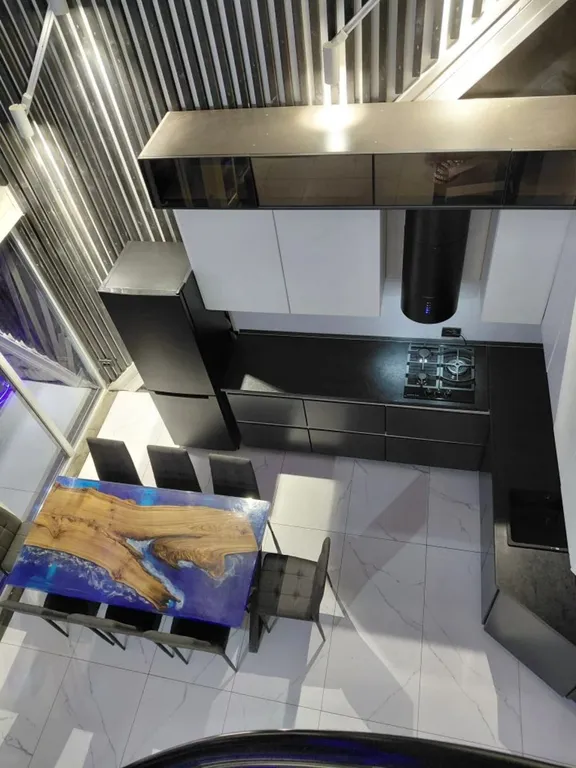 Уютный домик в центре гор