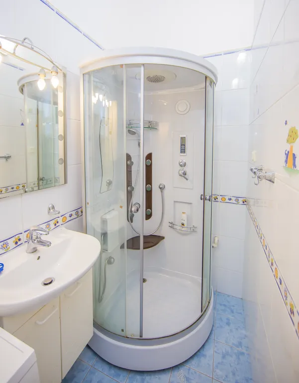 St Isaak 2BTH Grand Apartment