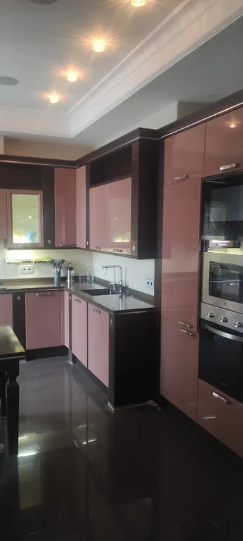 Эксклюзивные апартаменты с собственной бильярдной -Victory Park