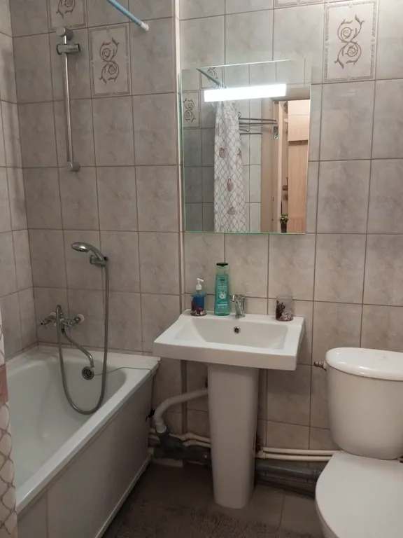 Квартира возле аквапарка с видом на парк и реку