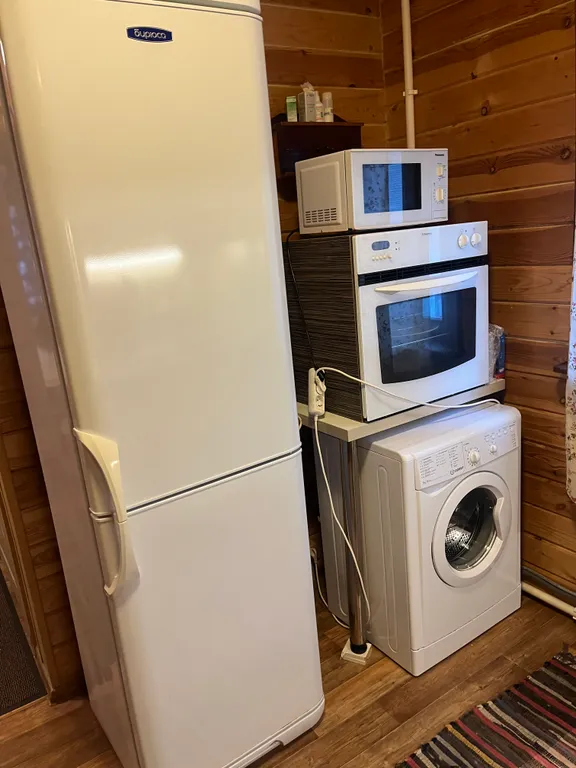 Дом для отдыха на лесной опушке с баней