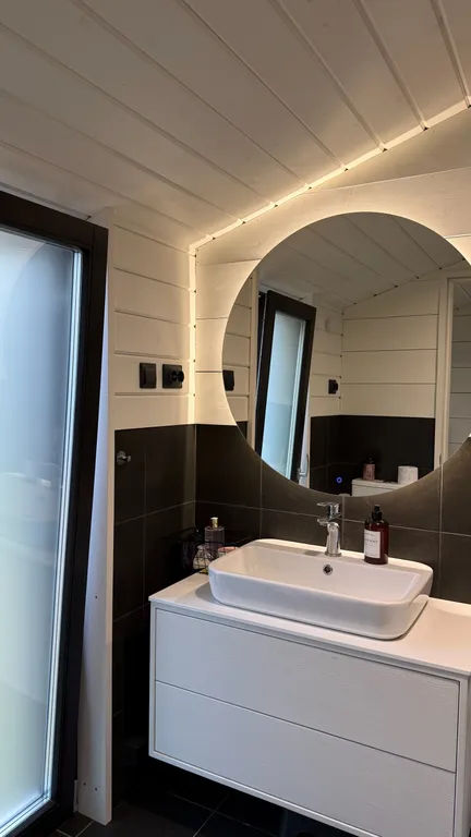 Коттедж Эксклюзивный дом с видом на шикарные закаты с сауной и купелью — Семеновское