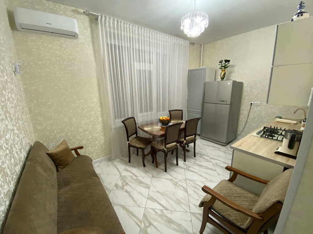 Уютная, чистая, просторная квартира в центре города — аренда посуточно в Избербаш