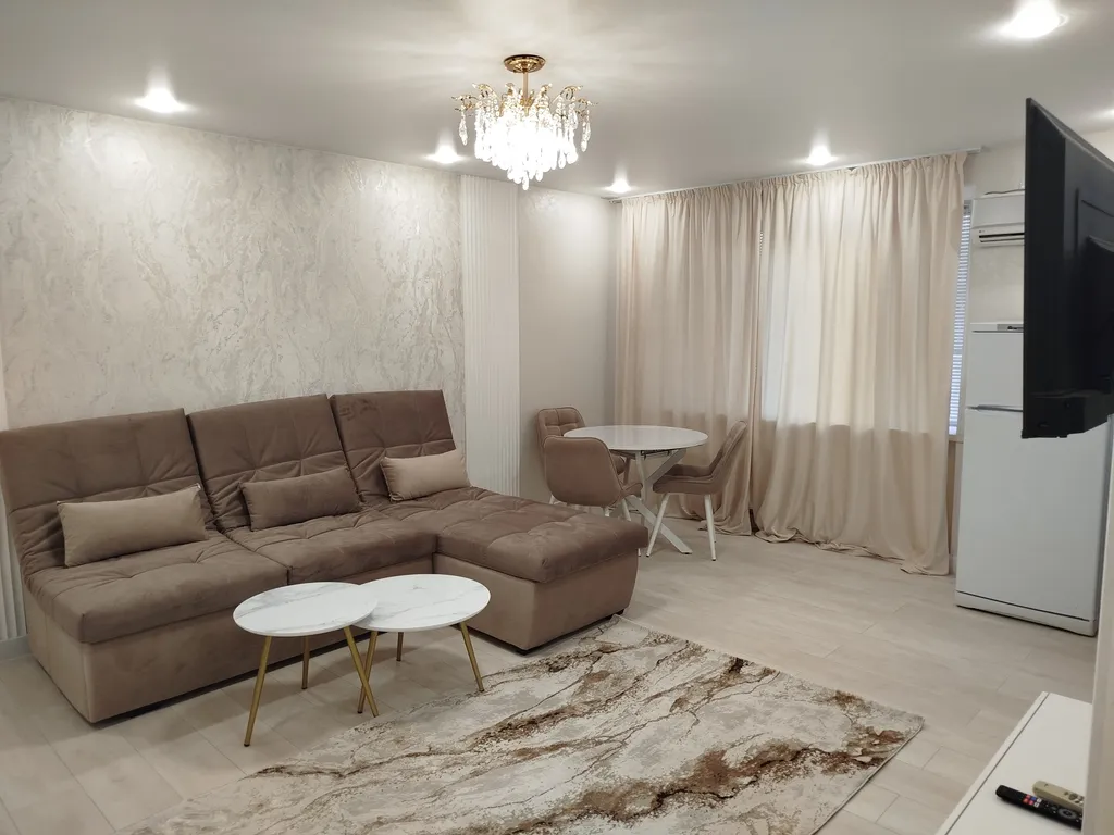 Уютная квартира в центре поселка — аренда посуточно в Черноморское