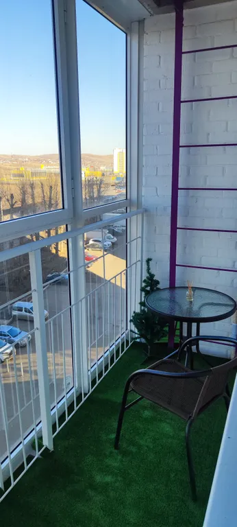 Студия с видом на озеро