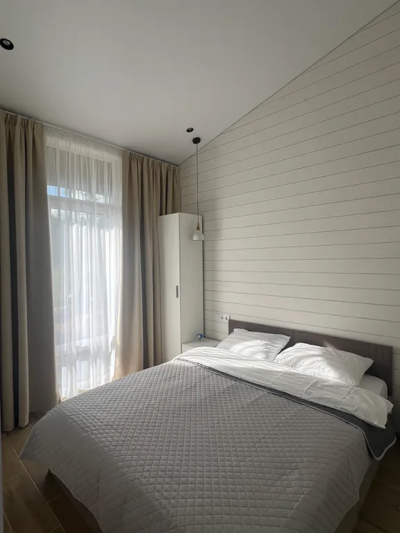 Дом у озера