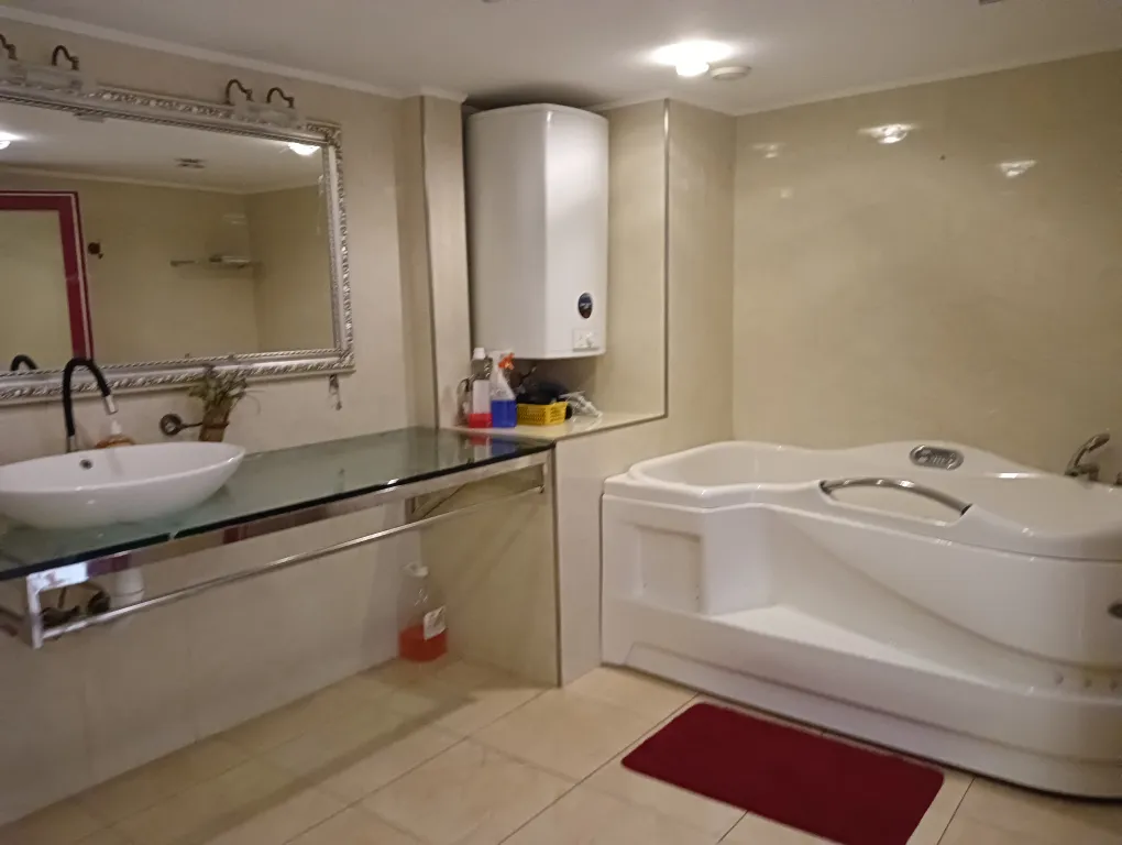 4-комнатный Дом