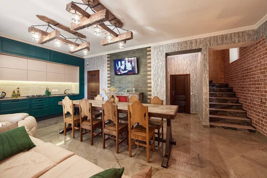 Дом на берегу озера