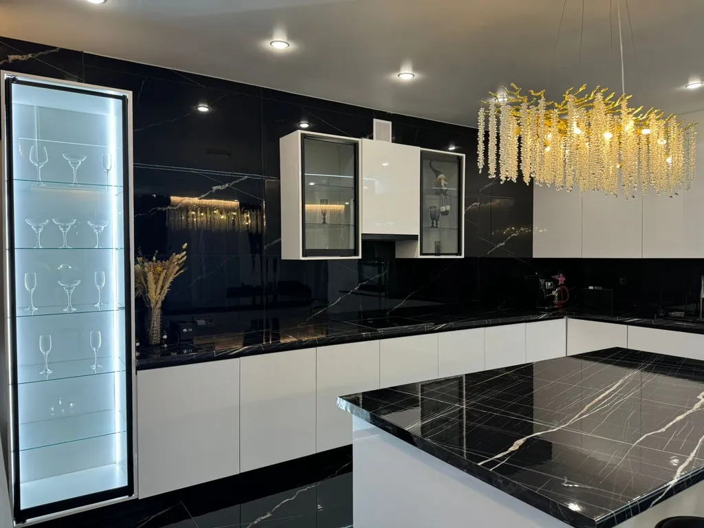 Дом с баней и теплым бассейном